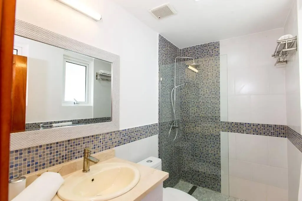 Ocean Views & Private Beach! Luxury 4Bdr Getaway Punta Cana 0*,